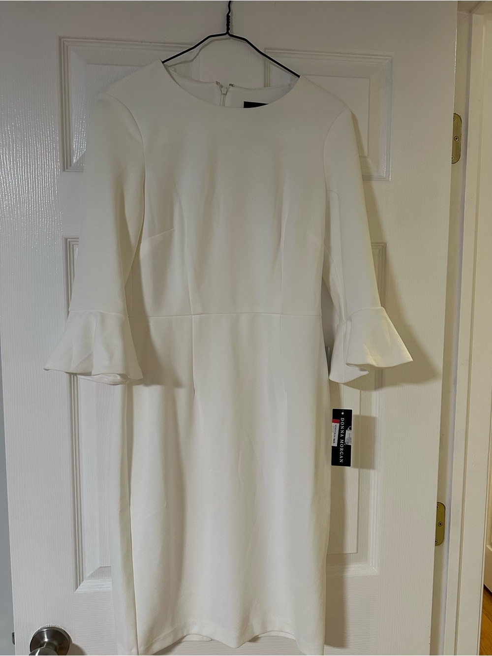 Elegant White Ruffle-Sleeve Sheath Dress